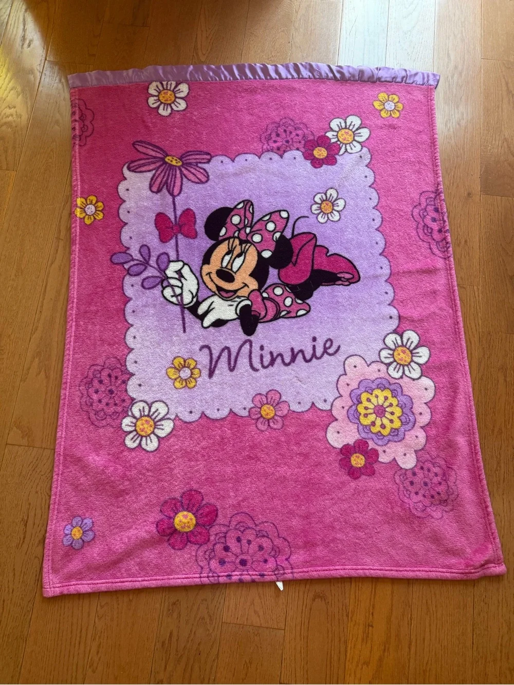 Disney Baby Pink Minnie Mouse Flower Blanket Purple Satin Top Trim Big 38x50